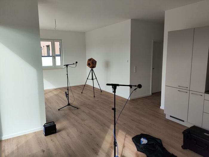 Bauakustik (© akib) Messung Wohnung